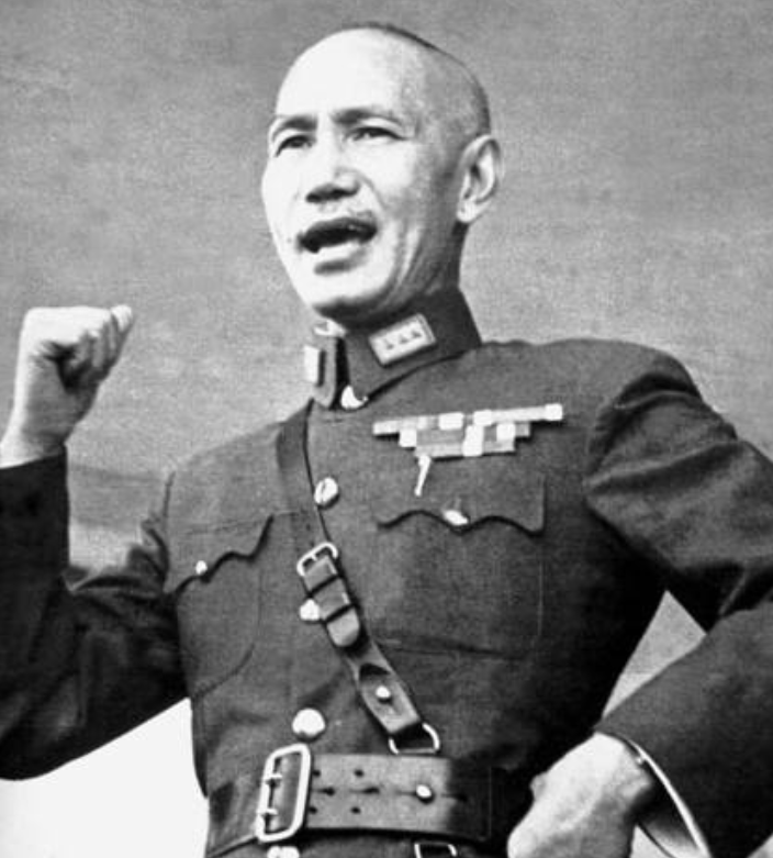 1975年蒋介石生命最后一天，蒋经国日记中记载：父亲问起张伯苓