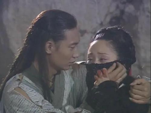 明明没有吻戏，却让观众甜到齁，求求导演别再让演员尬吻了