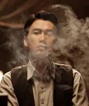 演员柳云龙：开过公司，经过商，娶大学同学，相爱20年零绯闻