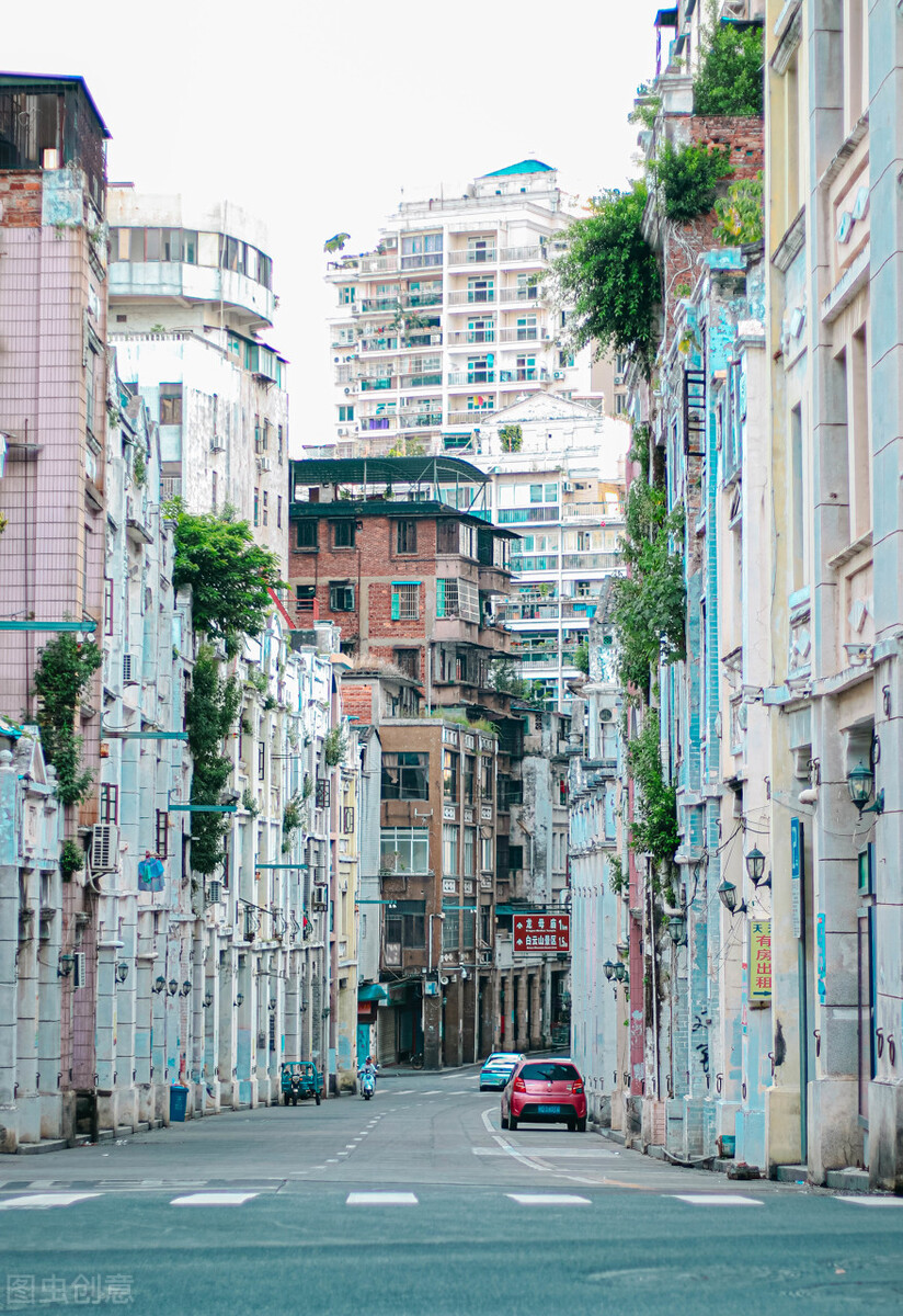 这座粤里粤气的广西小城，说粤语、吃粤菜、听粤剧，一身广东味道