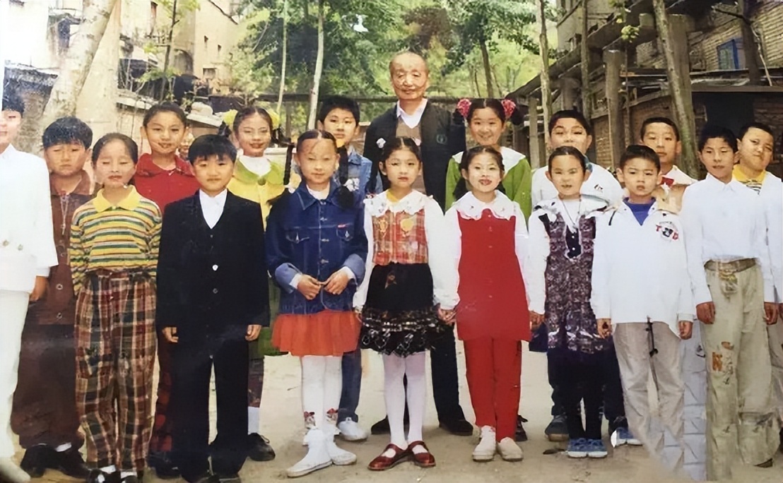 被德云社除名，做法比何伟更卑劣，郭鹤鸣就这样改写了自己的结局