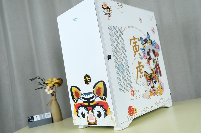 颜值担当，爱国者 YOGO K1白色 寅虎娘联名定制版 国风机箱开箱上手