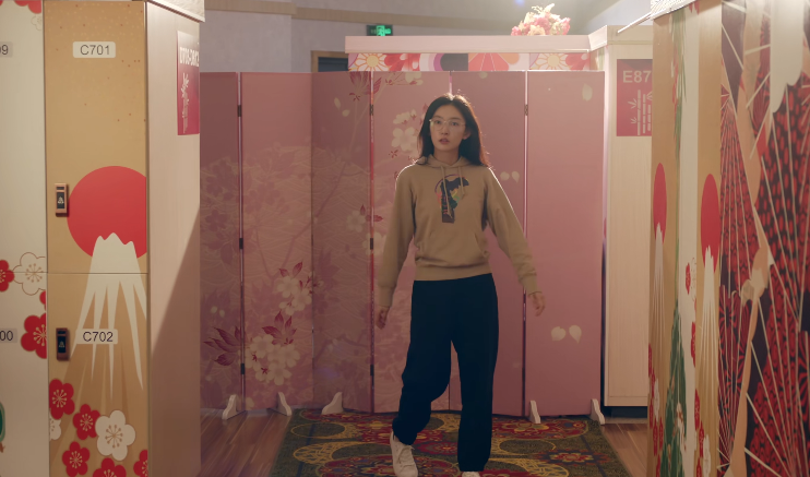 首日播放量破3700万，全程刷屏，笑出腹肌，《反转人生》凭什么？