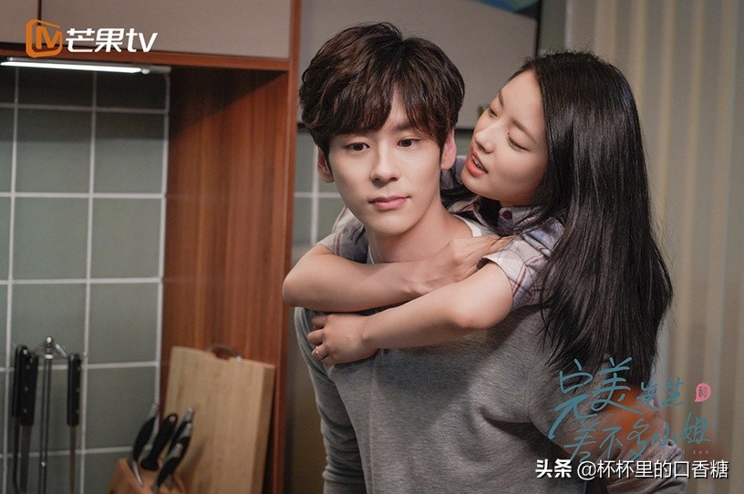 网推一集上瘾甜宠剧！《韫色过浓》首集就亲，《小确幸》23场吻戏