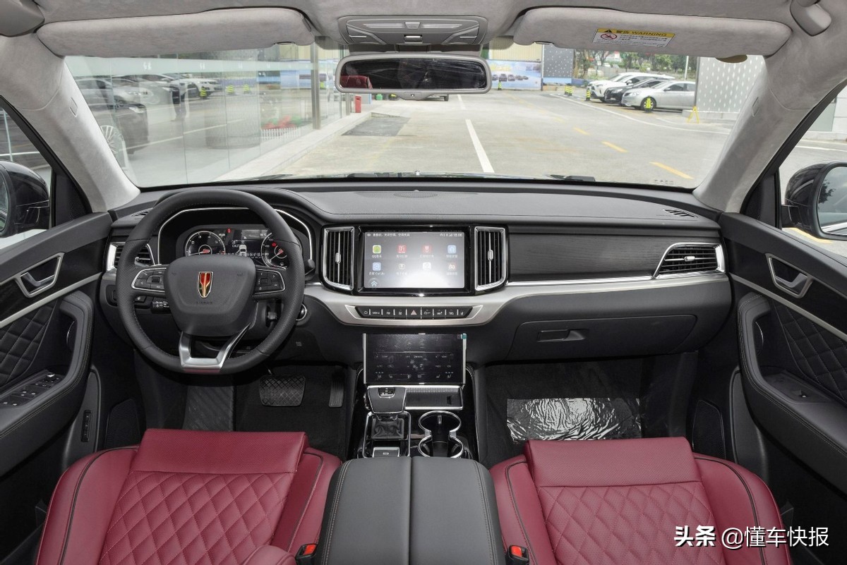 定位中大型SUV，3.0T车型配空气悬架，2022款红旗HS7选购建议