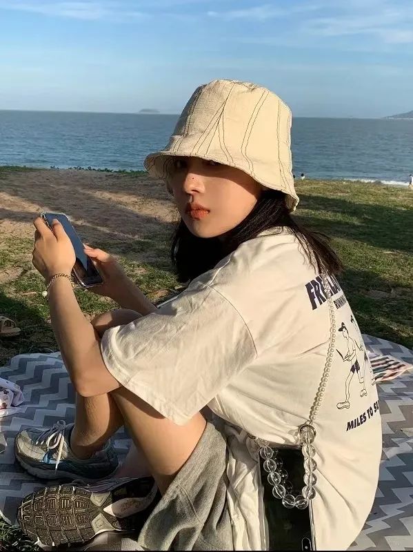 次次艳压00后小花，35岁的杨幂心机在哪儿？