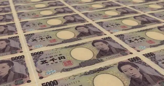 中美日三大经济体负债对比：美国30万亿，日本12万亿，那中国呢