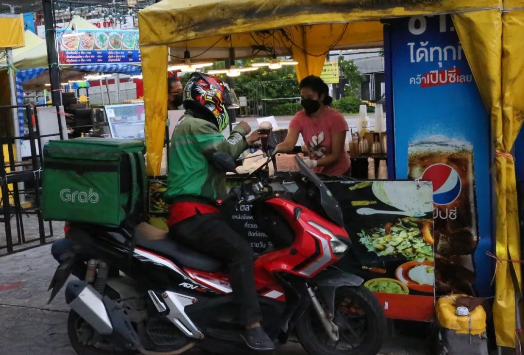 “当我需要灵感时，就去看中国会怎么做”