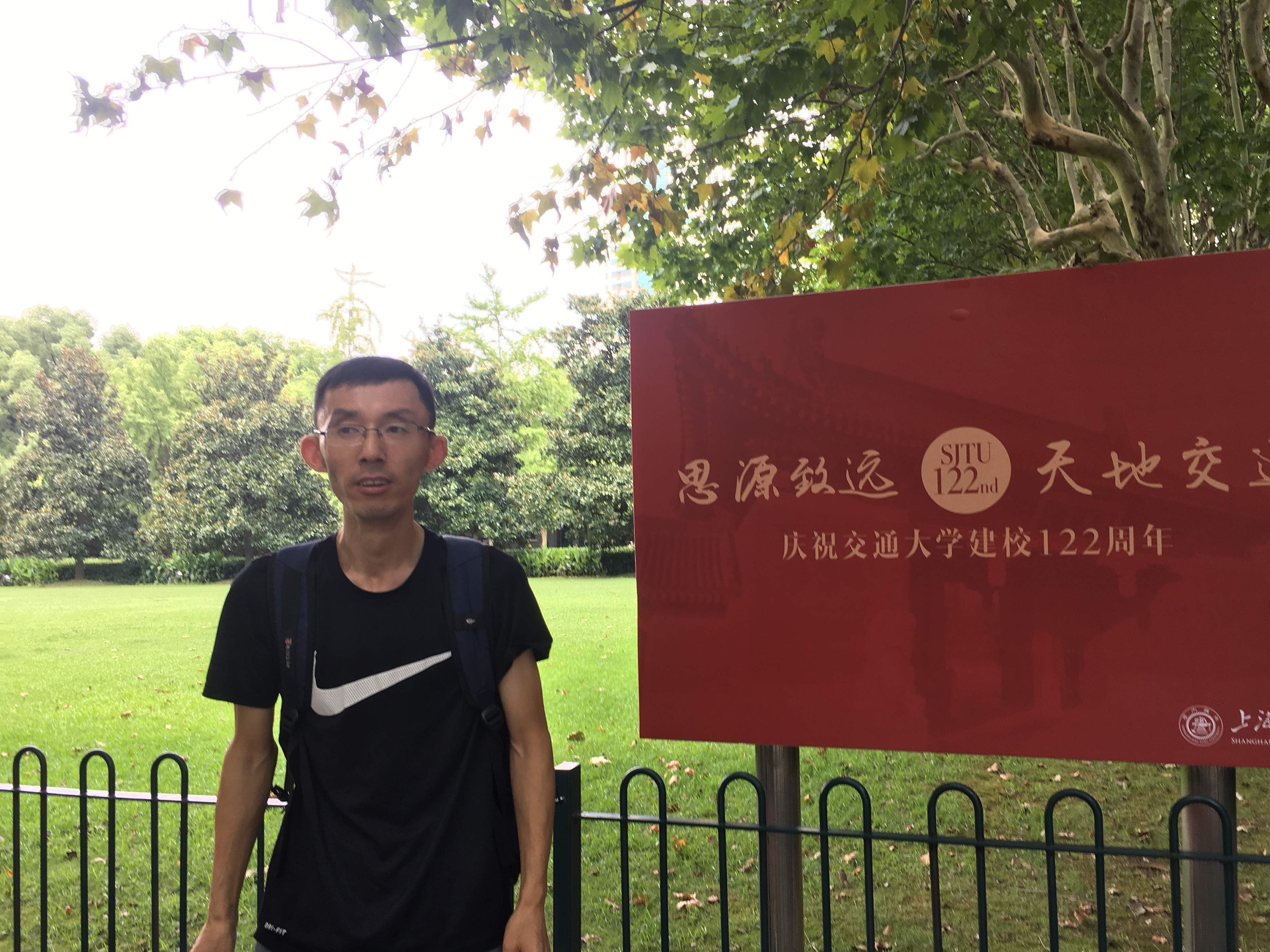 亲戚孩子考上985没请客，我考上高职家里摆40桌，亲戚：也好意思