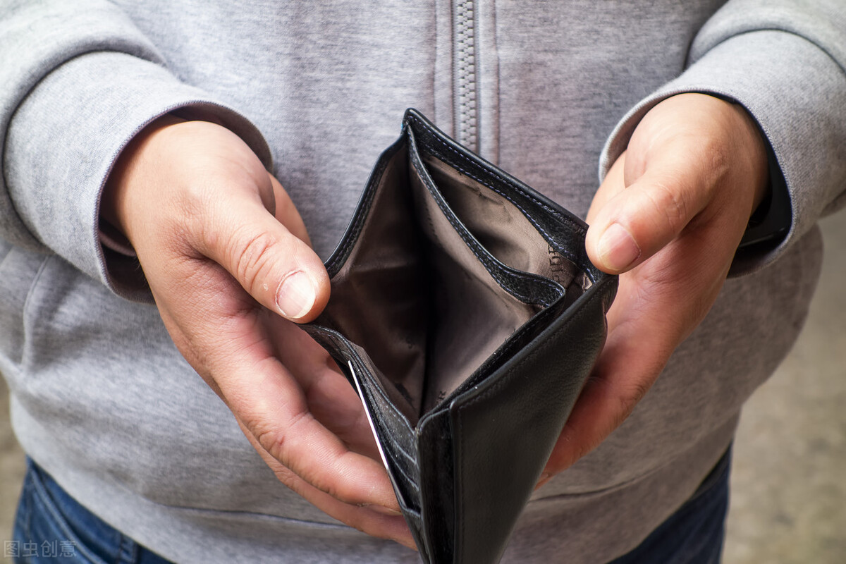 两性关系中,男人穷对于女人来说意味着什么?现实很残酷