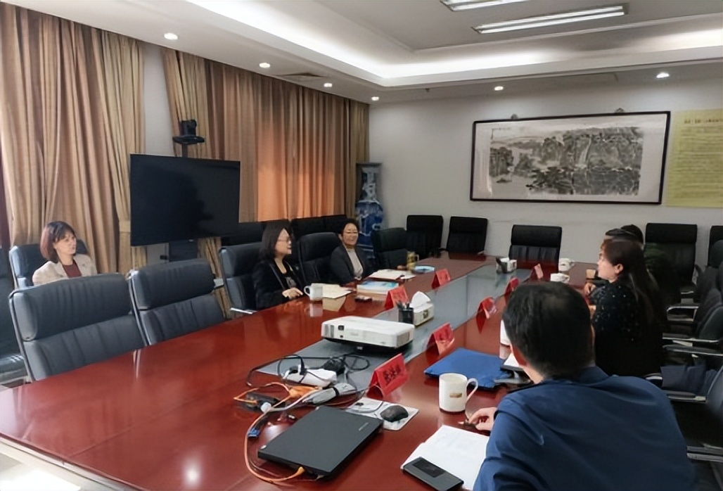 强！一天之内，多位董事长等密集到访，纷纷“牵手”这所大学！