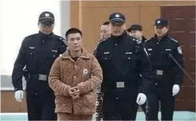 1998年，长春黑老大梁旭东被捕后扬言：两个月出去，后来结局怎样