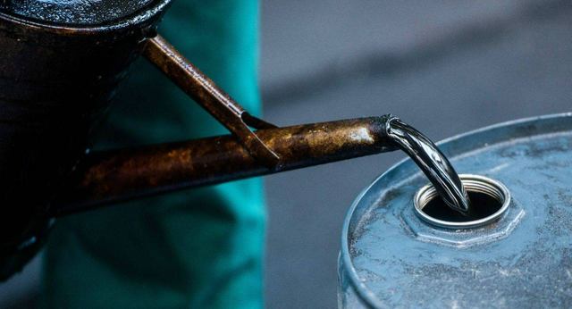 石油是怎么形成的？地球上为什么那么多石油？