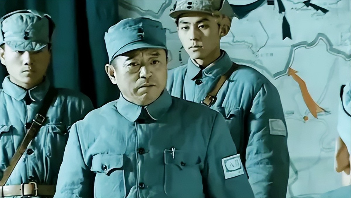 同样是演彭德怀，把董勇、宗利群、丁笑宜放在一起，差别就出来了