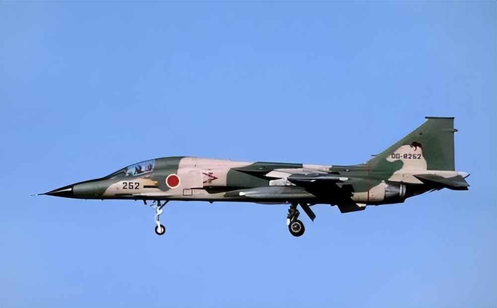 从遥遥领先中国到输得一败涂地，被美国活活整死的日本航空工业