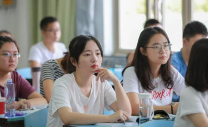 在省内和在省外上大学的区别，原来可以这么大，不只体现在距离上