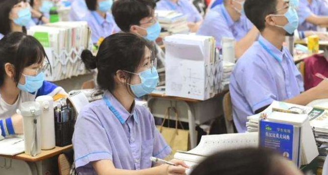2022或成高考“最难年”，3大变化要注意，部分学生报考受限