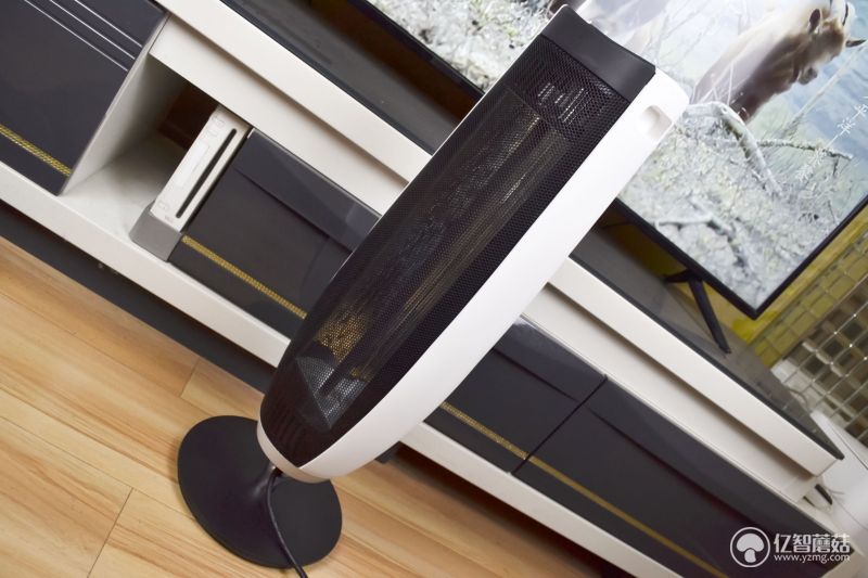 小家里的冬日暖阳：蓝宝小企鹅双面取暖器