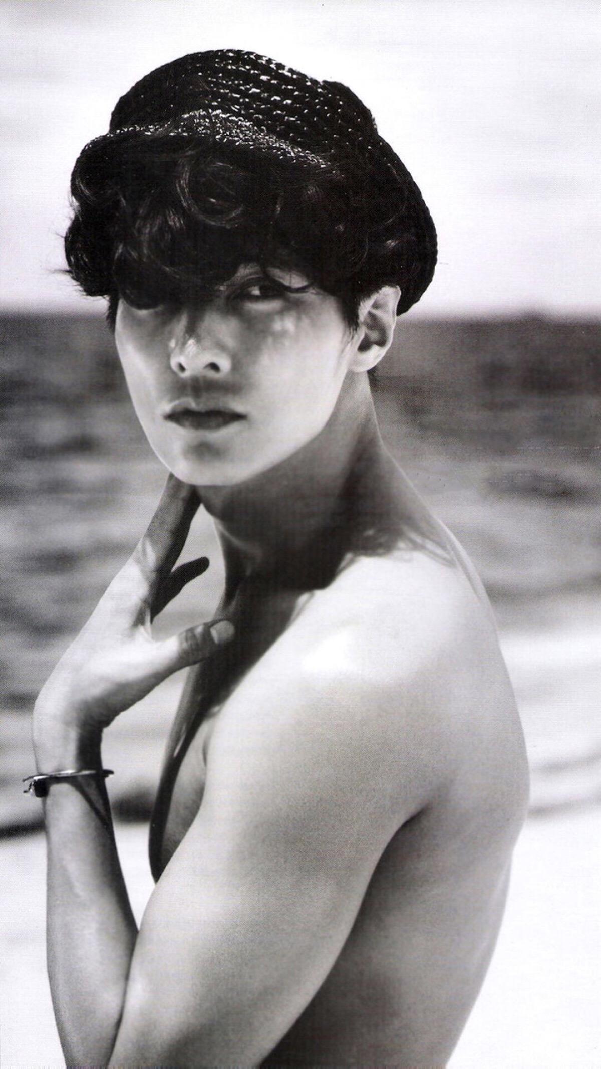 玄彬大婚！初代顶流男星境况几何？有人依旧活跃，有人“消失”