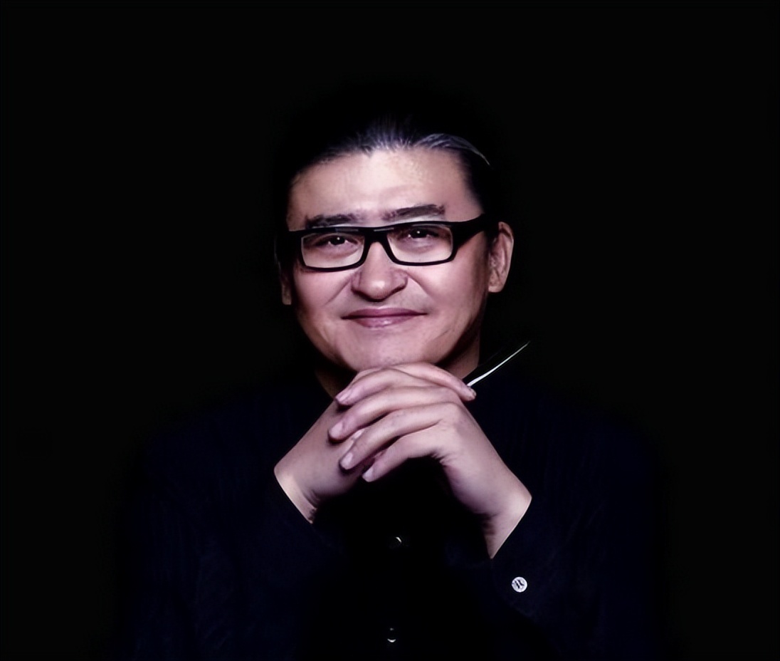 父亲是歪瓜裂枣，女儿却貌美如花？这10位星二代的长相好奇妙