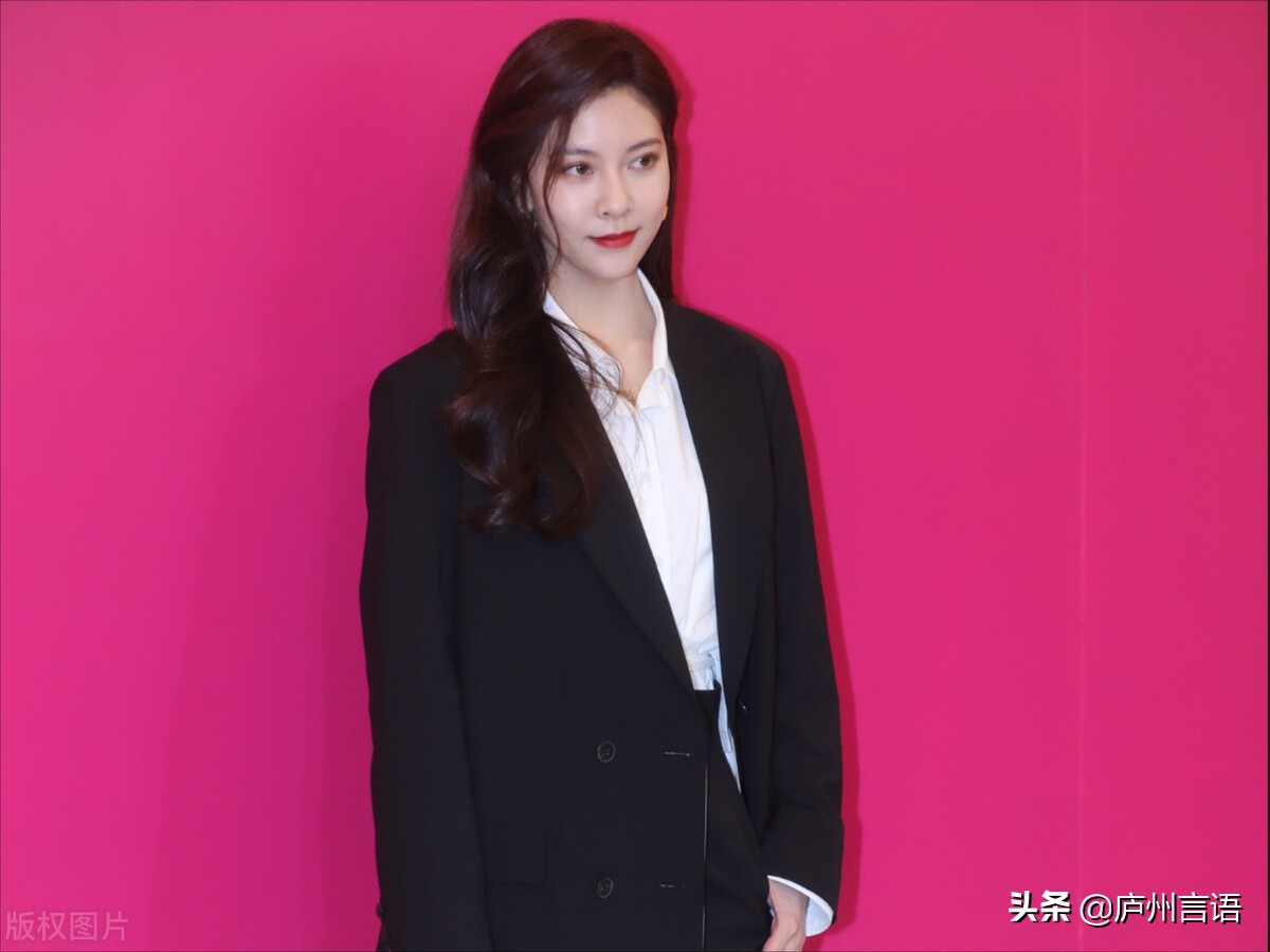 笑起来更美的女星