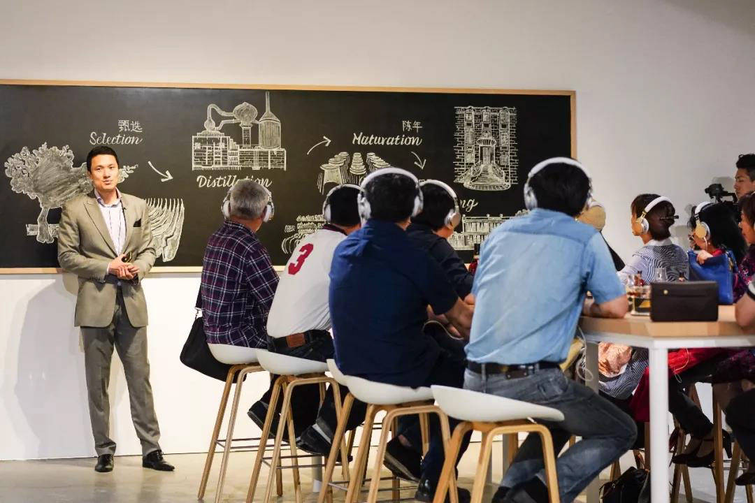 精彩不容错过：VR品酒、喝不醉的鸡尾酒、沉浸式品酒