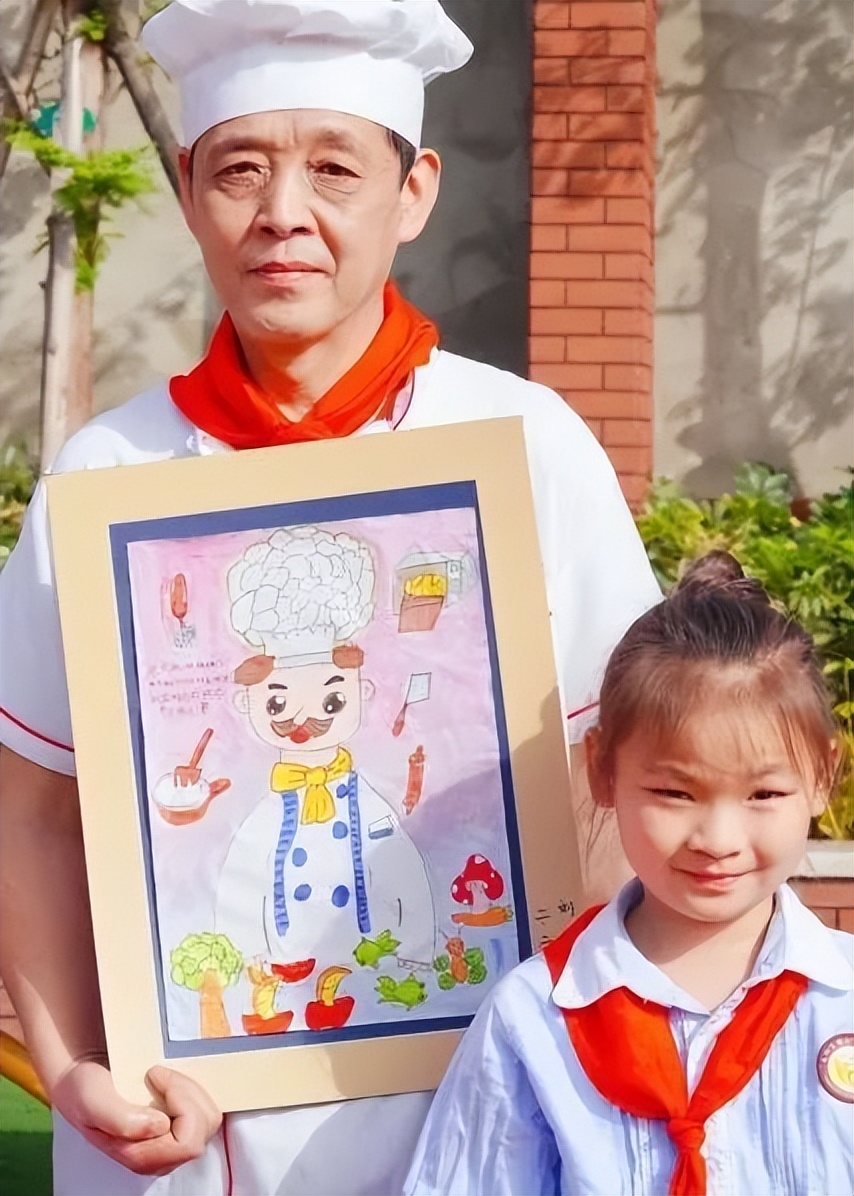 成都高新区中和小学开展“五一致敬最美劳动者”主题活动