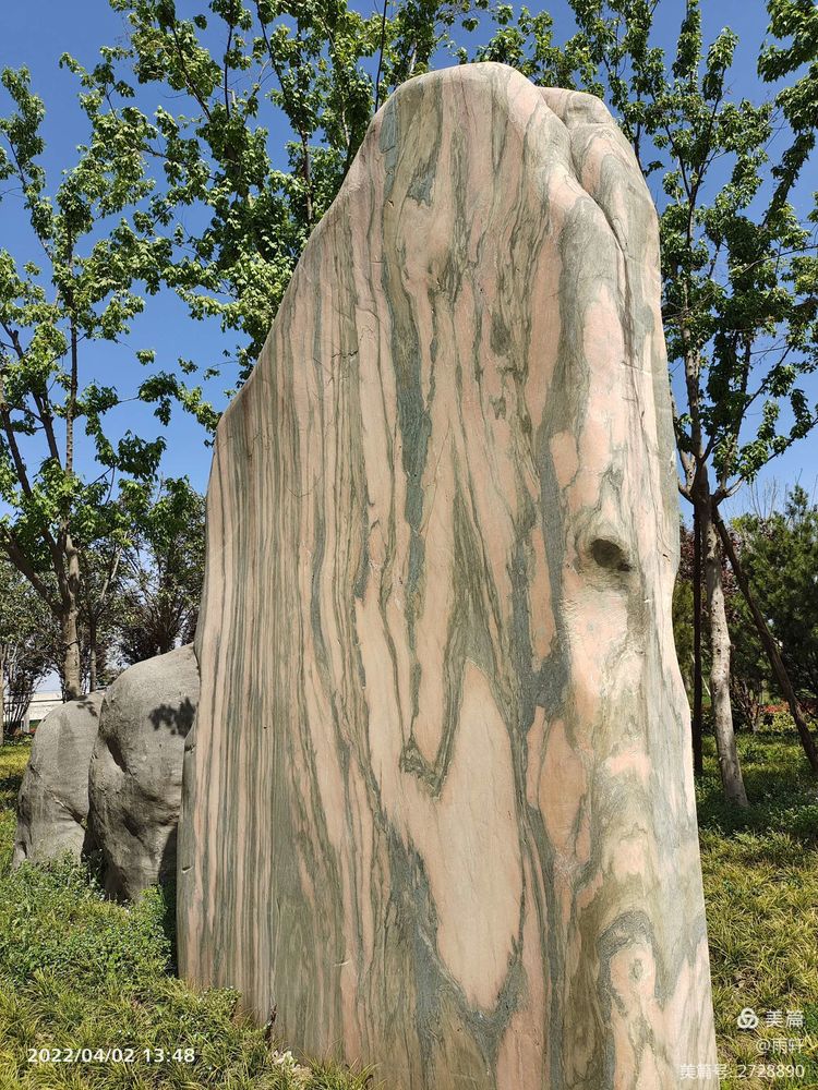 西安航天基地东长安街，一条绝美的风景线 作者：李金星