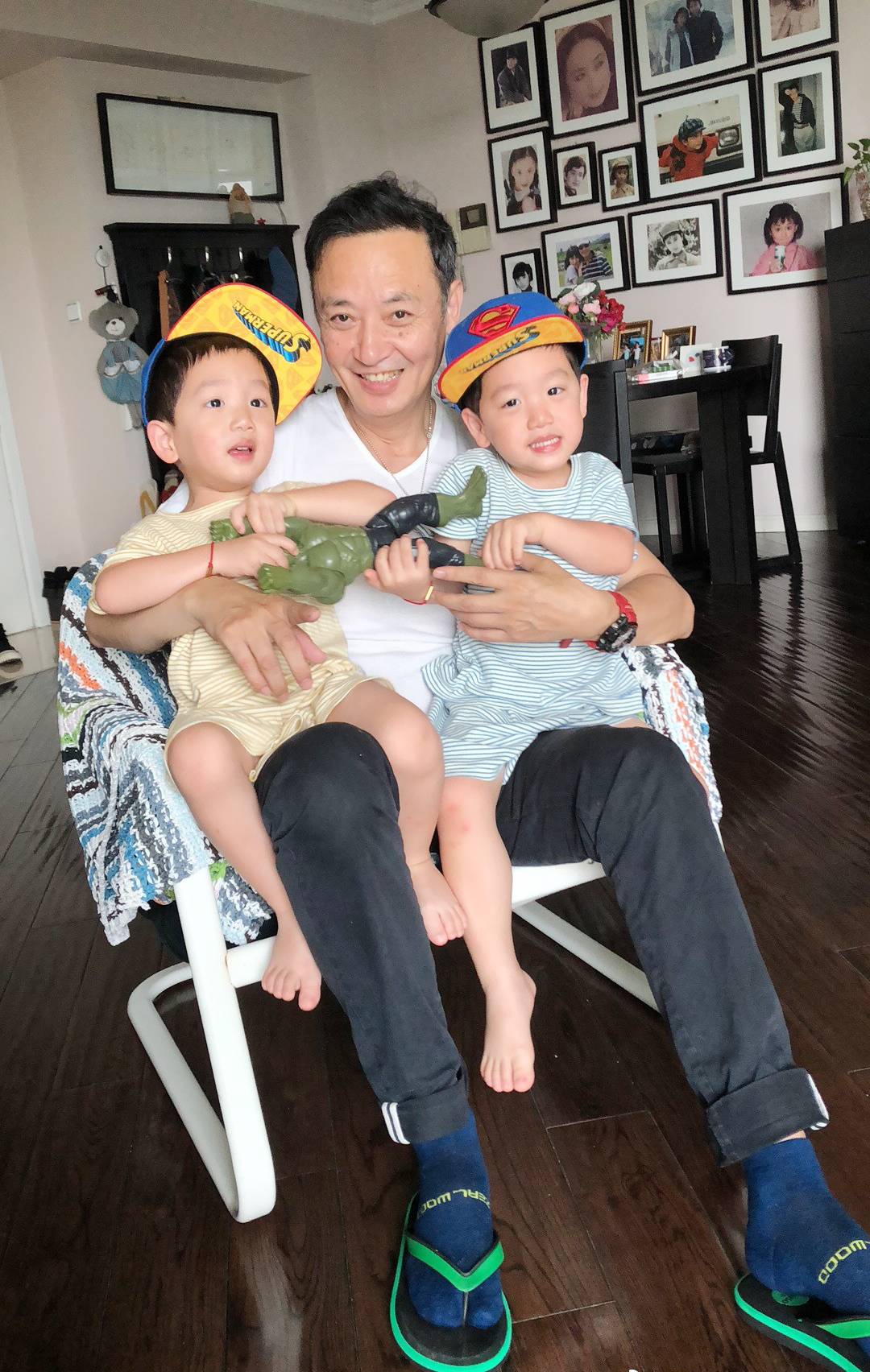 娱乐圈难得的六个好男人：长着一张多情的脸，一生却只钟情于一人