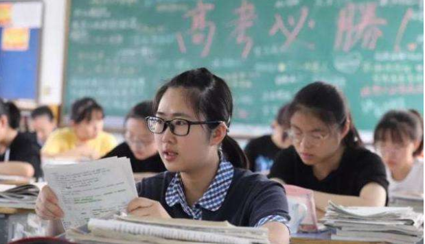 2022或成高考“最难年”，3大变化要注意，部分学生报考受限