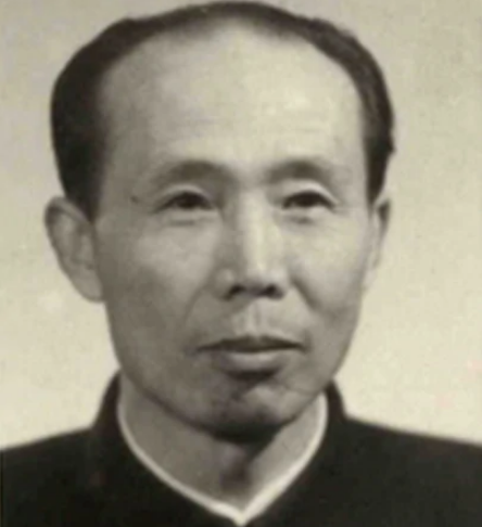 1944年，侯家沟两个村子妇女都不能生娃，毛主席：是不是水有问题