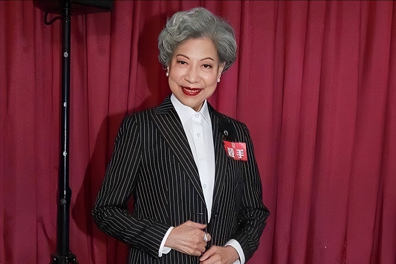 87岁影后医院安排后事，遗体无偿捐献，无儿无女靠古天乐照顾