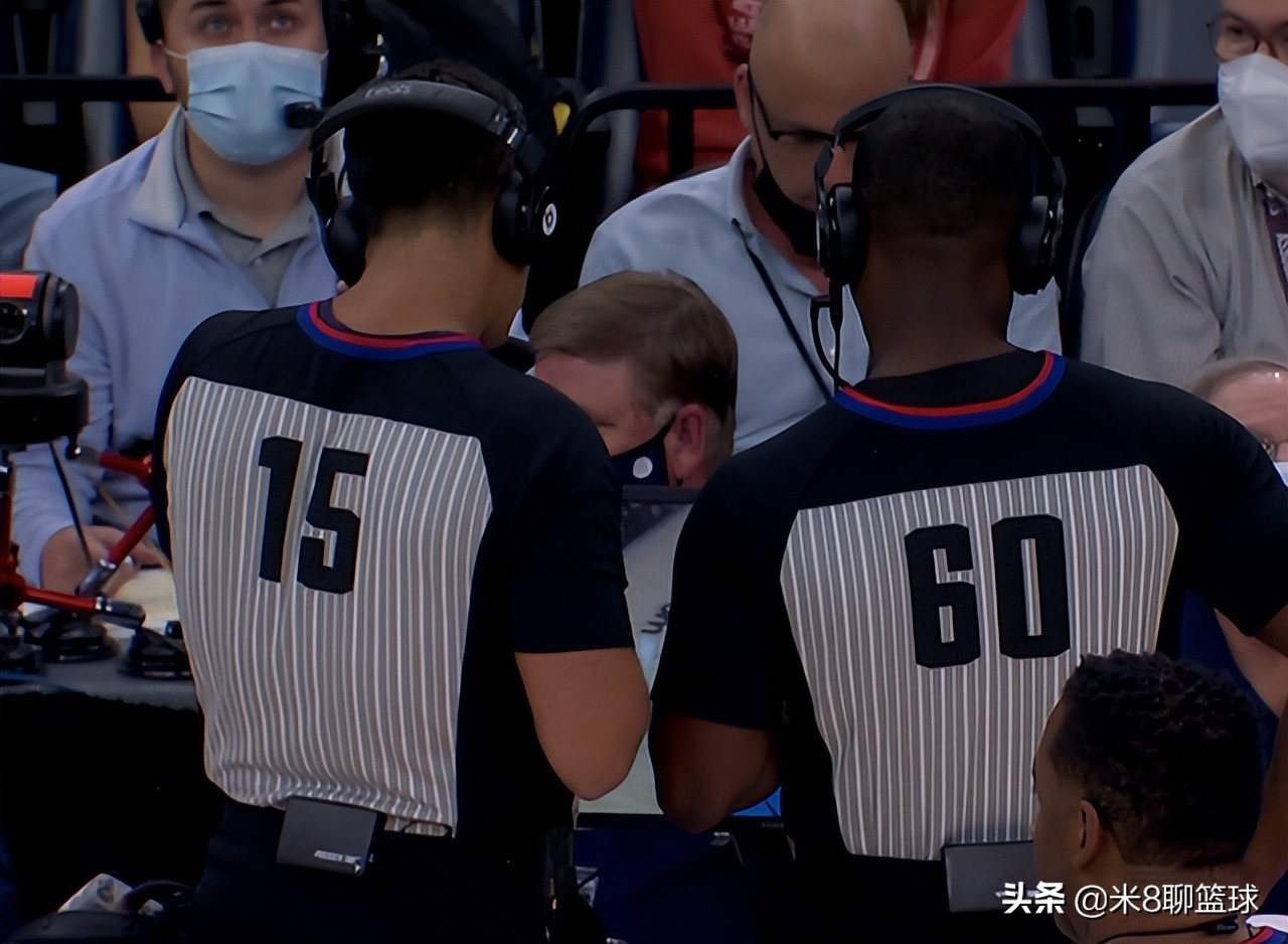 nba开场为什么跳舞(NBA直播：开场60秒贝弗利吃技犯！放倒莫兰特还想去扶他)