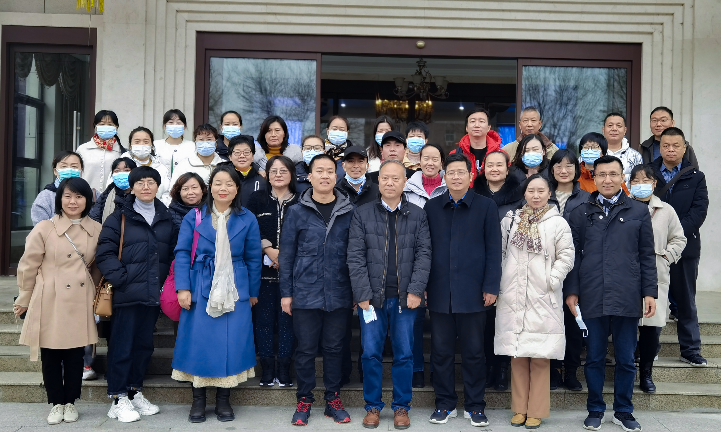 西安市图书馆学会参观考察临渭区图书馆城市书房分馆