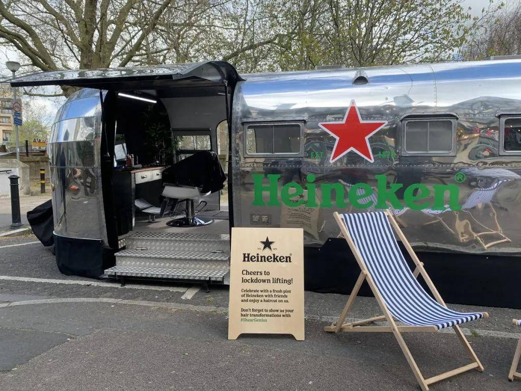 酒类品牌纷纷入局体验经济