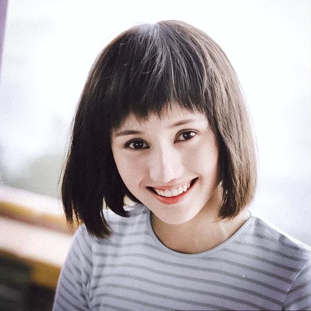 有一种“自卑”叫我好丑，这4位女星都不照镜子的吗？