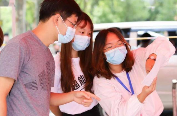 省内和省外上大学的区别有多大？学姐说出答案，学生早知道有好处