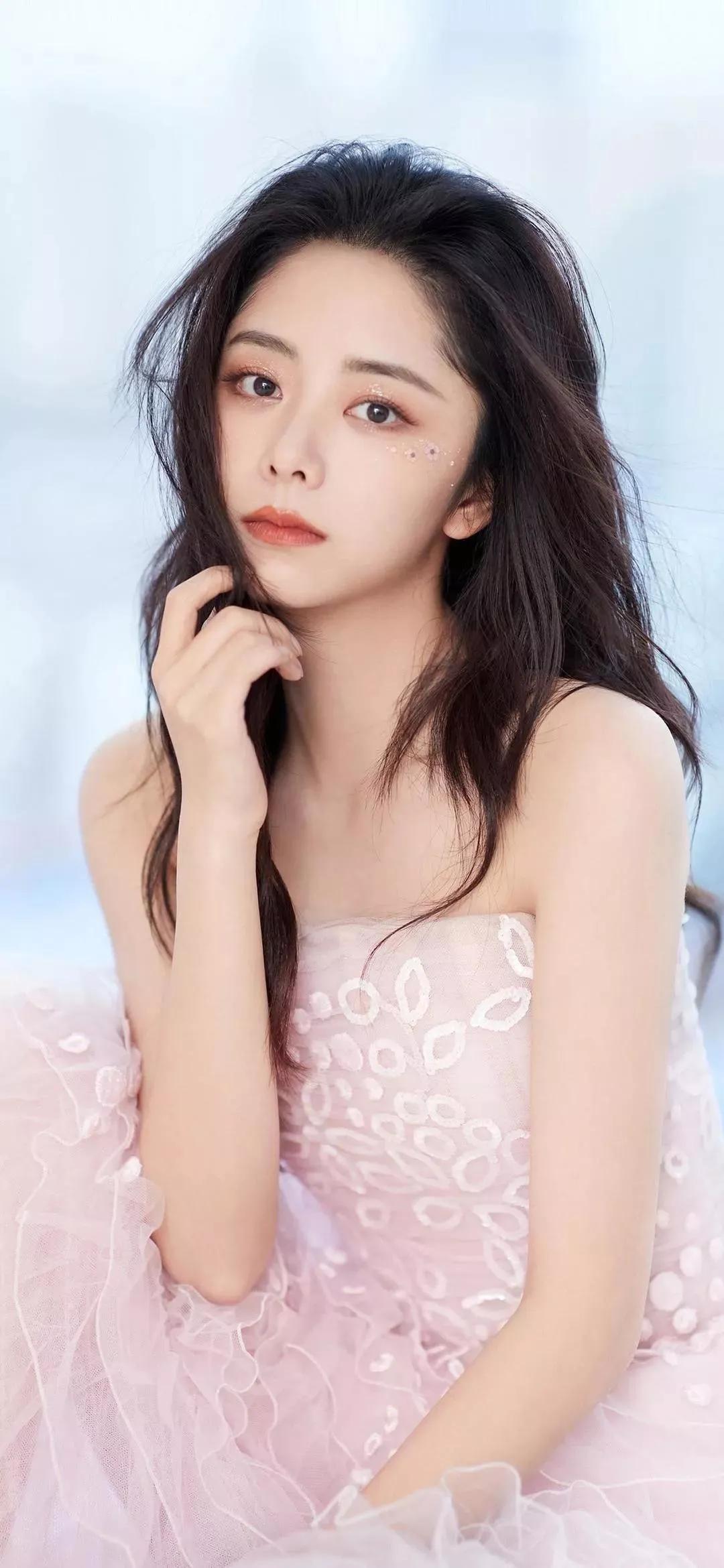 谭松韵温柔体贴