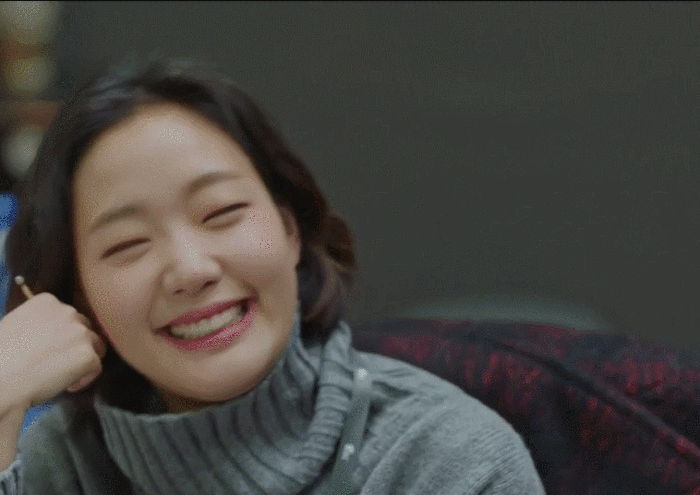 她的中文水平达10级，凭借“尺度片”得到认可，不惜为戏增重8斤