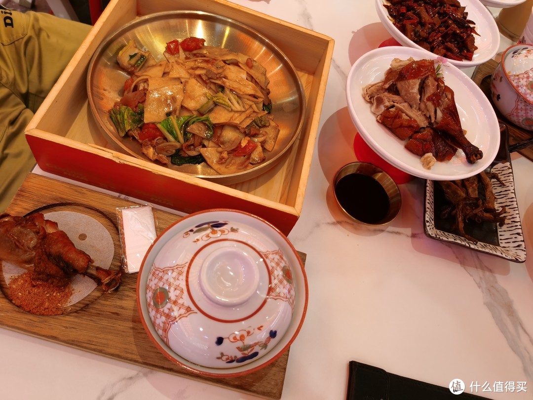 旅行就要边走边吃：舌尖上的昆明，盘点我在昆明吃到的各种美食