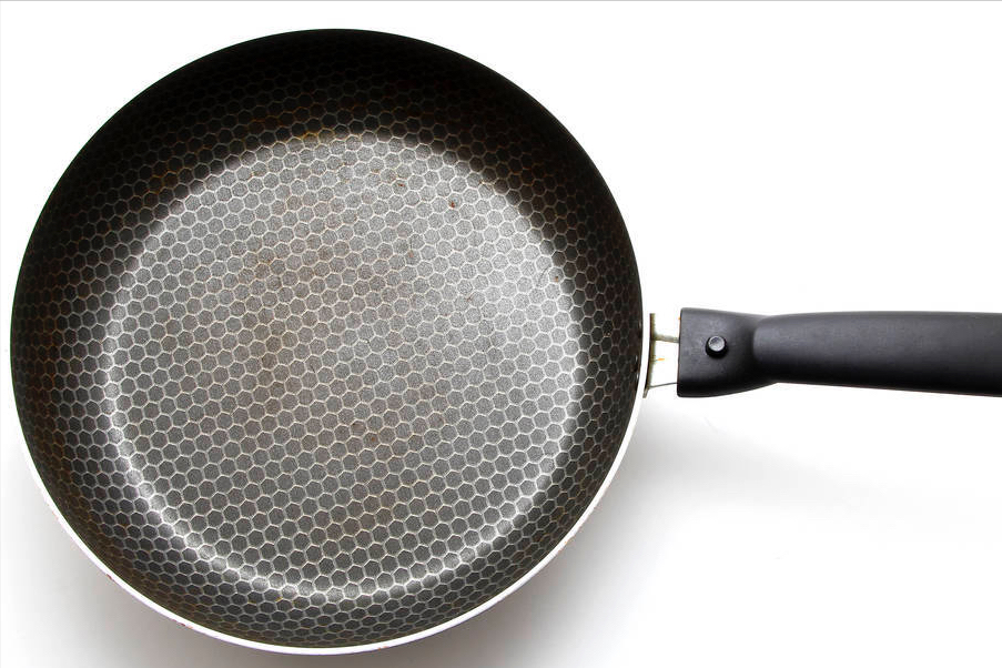 炒菜锅：铁锅、不粘锅、不锈钢锅、砂锅、铝锅，哪种锅更值得买？