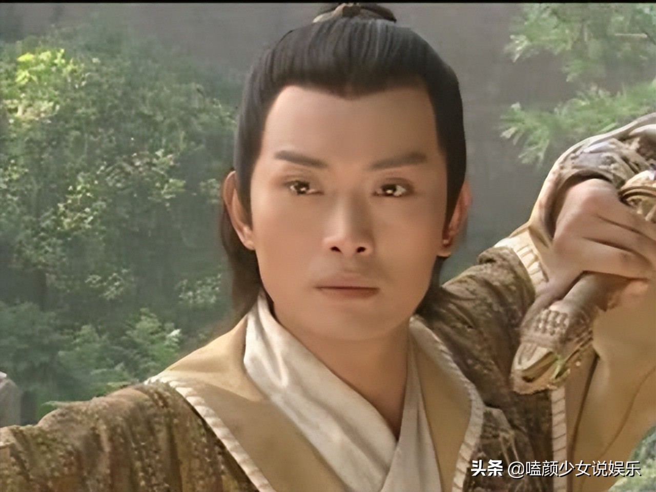 隐藏在古偶里演糟老头的6位男星，年轻20岁，个个都是古装美男