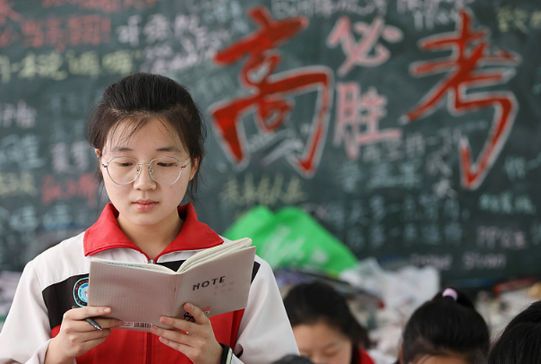 高中“学科难度”排名表，榜首惹人质疑，物理学科却没进入前三