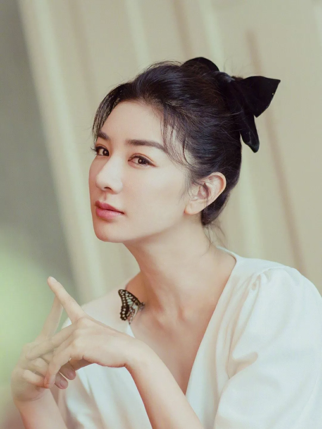 巅峰时刻的黄奕：清纯甜美，温婉大方，气质迷人