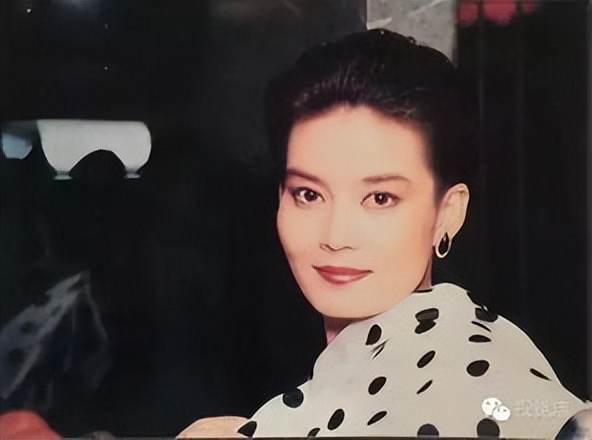 潘虹：离婚36年依旧单身，一生无儿无女，60岁以后有了烦心事