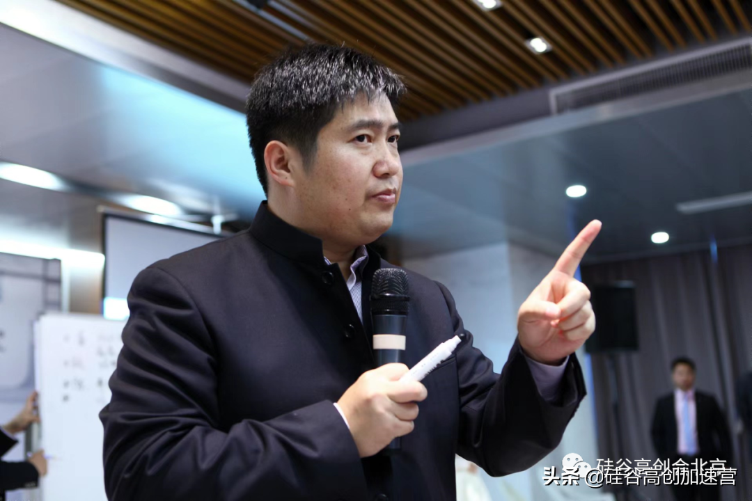 中国营销与策划双领域第一人张良老师，揭秘企业如何抓住政策红利