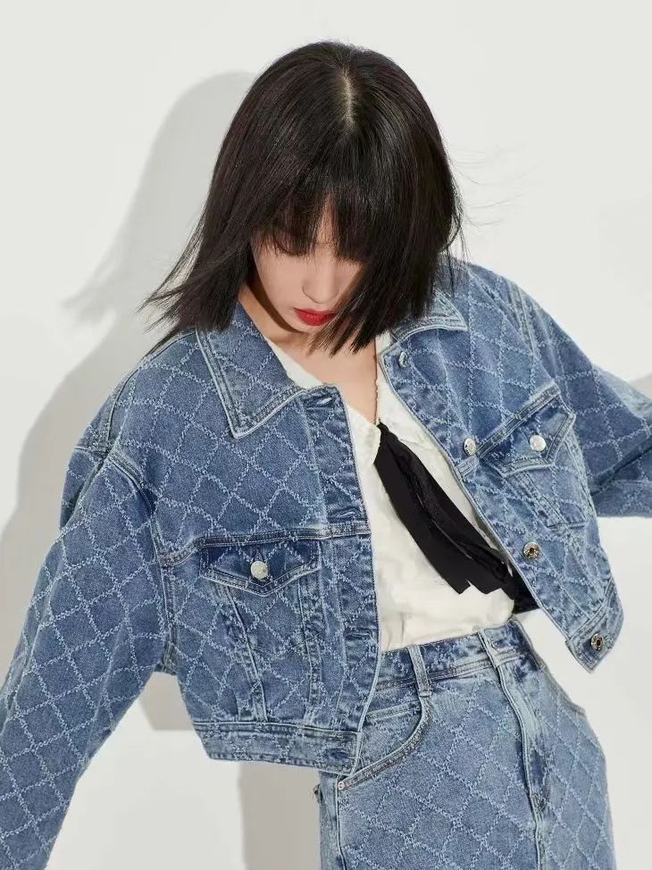 次次艳压00后小花，35岁的杨幂心机在哪儿？