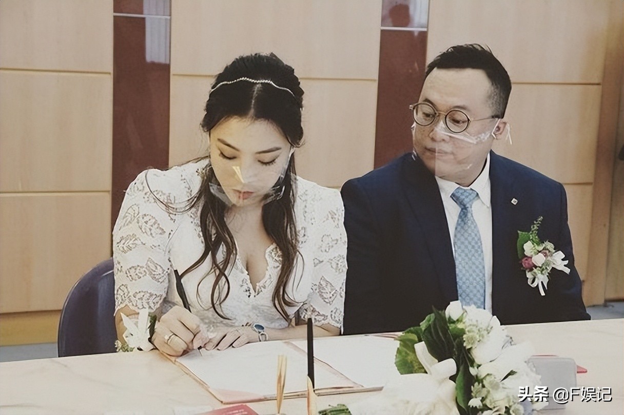 TVB老戏骨文雪儿宣布小女儿怀孕的喜讯 大女儿今年已经诞下儿子