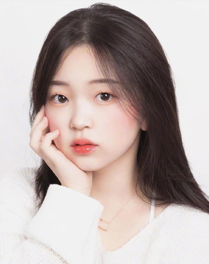 21岁金允熙演小学生毫不违和，新晋减龄系天花板，网友：逆龄童颜