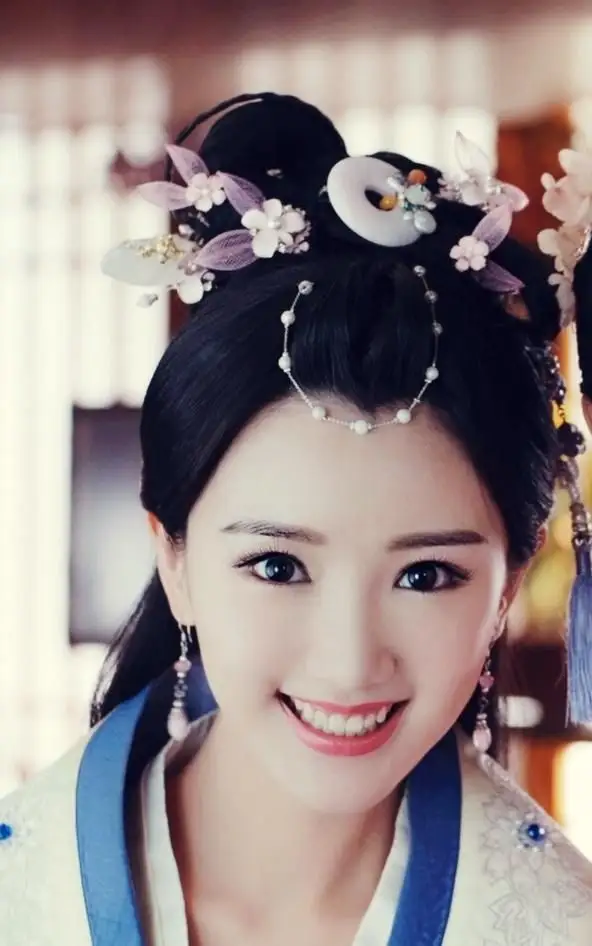 自带笑脸的6大女星 在圈内总能力挽狂澜 看她们笑感觉像吃糖一样甜